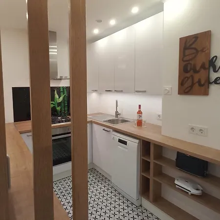 Apartment Bambusz With Parking Budapest